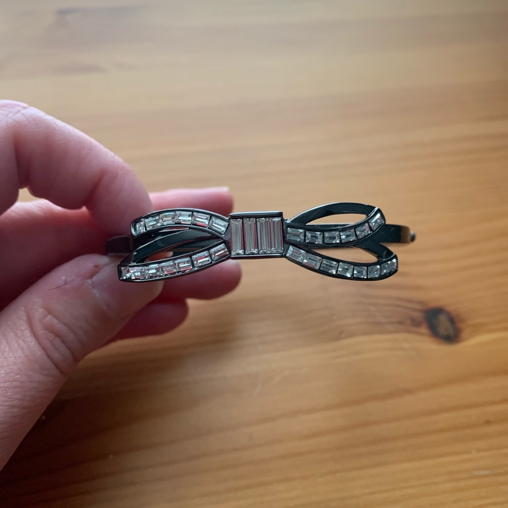 Coach bow bracelet